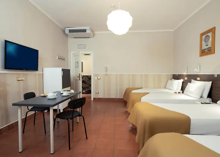 Budget Rooms Des Arts Hostel