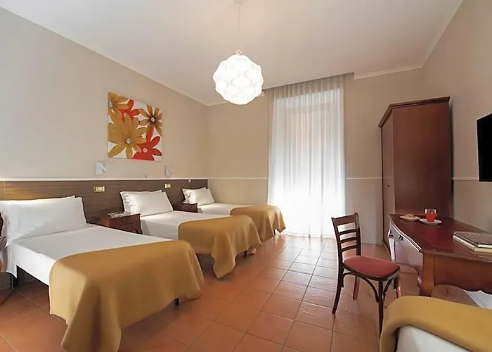 Budget Rooms Des Arts *