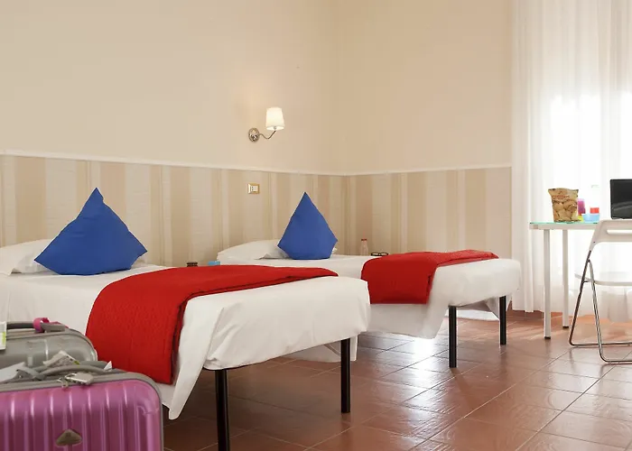 Budget Rooms Des Arts Rome