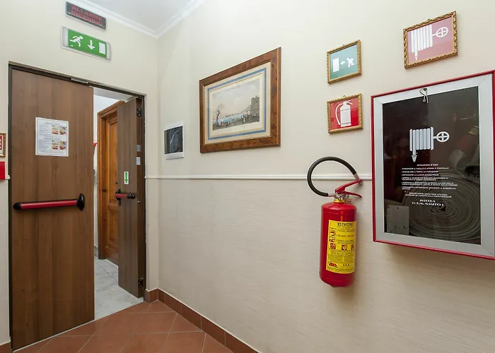 Hostel Budget Rooms Des Arts